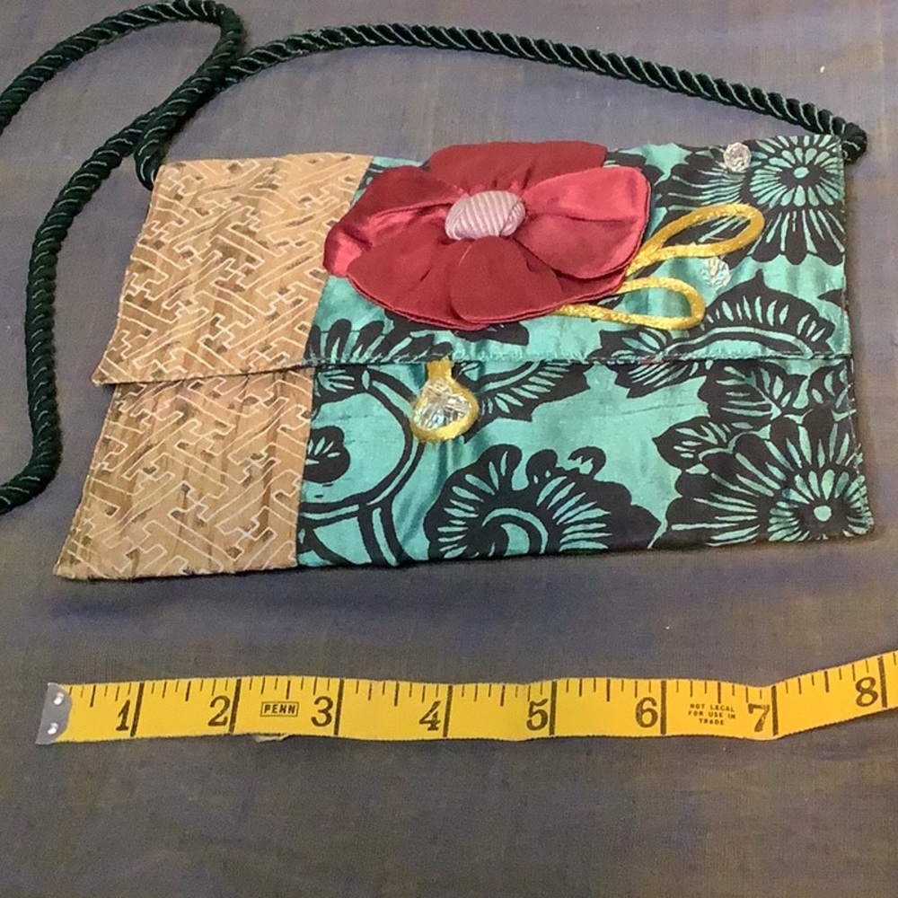 Charming fabric bag from Anthropologie - Picture 3 of 3